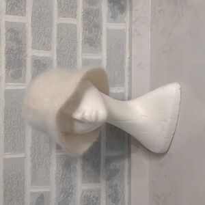 Women's Angora Blend White Fuzzy Super Soft Hat One Size 50686